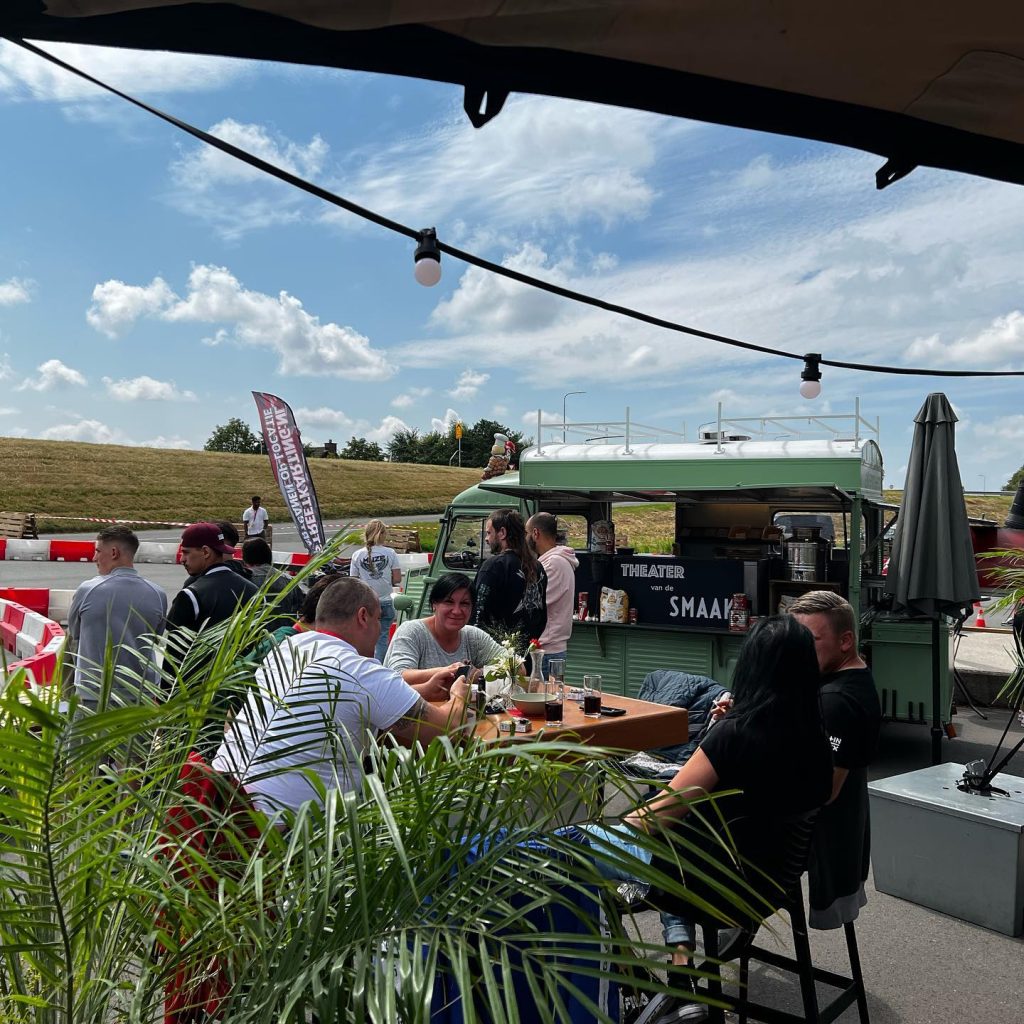 bedrijfsfeest van kwekerij GJ Van der Wel Tomaten